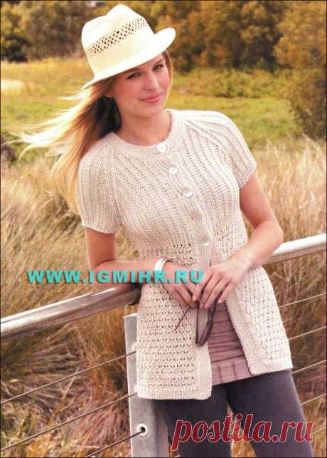 Ажурный жакет-реглан цвета экрю, с короткими рукавами. Спицы