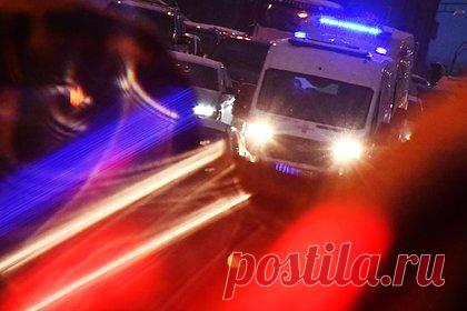 В российском городе зарезали заступившегося за девушку мужчину. В Саранске возбудили уголовное дело после убийства 41-летнего мужчины в драке, который заступился за девушку. По данным очевидцев, погибший вступился за девушку, которую начал избивать ее бывший молодой человек. У погибшего остались супруга и семилетняя дочь. Ранее россияне не были знакомы.