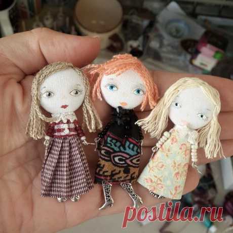 Девочки россыпью ... #miopupazzo #etsy #miniature #minidoll #dollbrooch