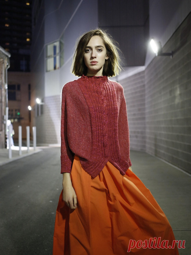 Свитер женский спицами Oporto от дизайнера Нора Гоан

По этому свитеру мало материала  -  схем нет.

Вот,все,что есть:
Оригинальный свитер женский, вязаный спицами без швов, для новой коллекции компании, производящей пряжу, The Fibre Company. При создании этой коллекции дизайнер Нора Гоaн стремилась разработать современные модели для женщин, которые легко воспроизвести, и полностью отвечающие современным требованиям.

Вяжем свитер женский Oporto от дизайнера Norah Gaughan ...