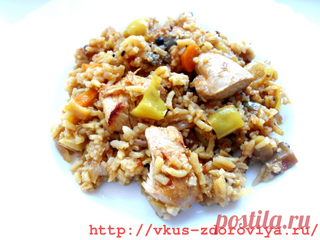 Аджабплов.Сегодня у меня вкусный, ароматный плов с овощами и куриным мясом.

Для его приготовления возьмем:

Куриное филе – 2 шт.
Болгарский сладкий перец – 2 шт
Баклажан – 1 шт.
Кабачок – 1 шт.
Лук- 2 шт.
Чеснок – 2 зубчика
Помидоры – 3 шт.