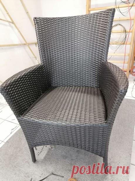Кресло из ротанга
