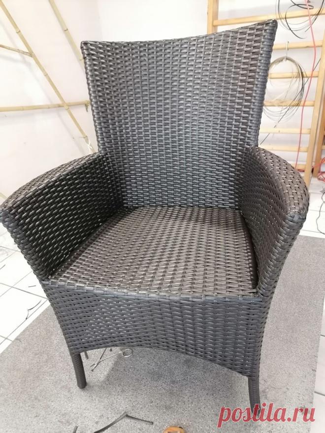 Кресло из ротанга