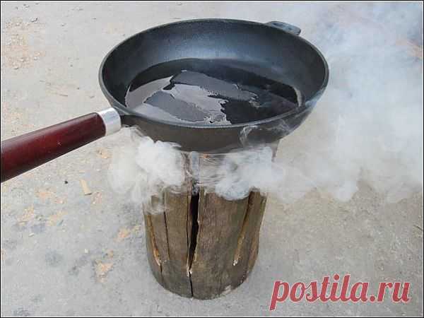 Плита получена ! Ставим сковородку  с маслом на разогрев.