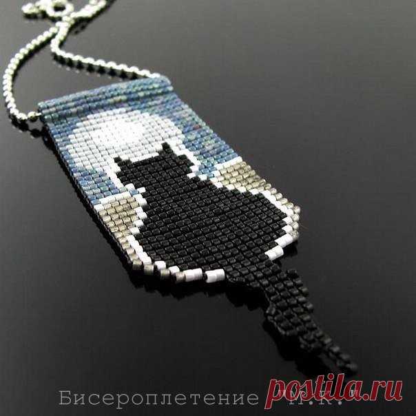 Кулон из бисера 