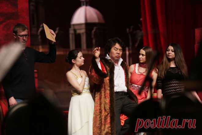 Выходные во е: опера , футбольный матч и чемпионат по бодибилдингу