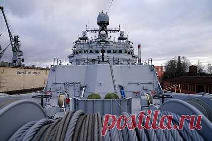 Раскрыта крупная афера при ремонте двигателей кораблей Балтийского флота
