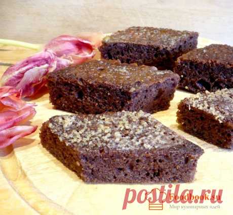 Пряное пирожное с карамельной корочкой «Чай с молоком» | Foodbook.su Лучше всего готовить эти пирожные вечером, за ночь они остынут по-настоящему и станут еще ароматнее и нежнее.