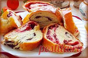 Рецепт приготовления сдобного рулета с вишней