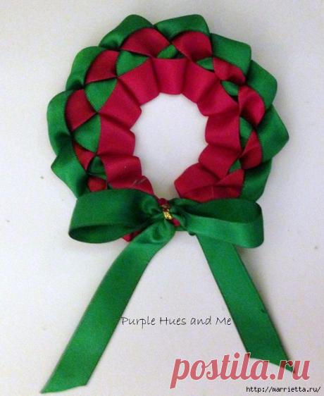 Плетение рождественского венка из ленточек. Идея для открытки