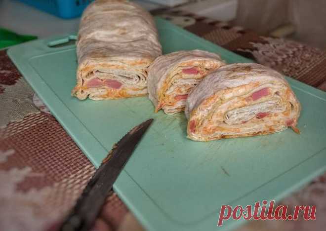 (17) Рулет из лаваша закусочный. С морковью, чесноком и сосиской 🍳 - пошаговый рецепт с фото. Автор рецепта Светлана Власова Амбассадор 🔥 . - Cookpad