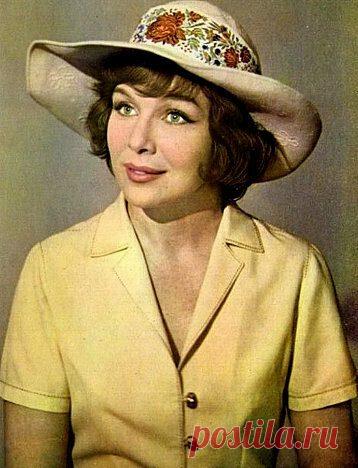 Нинель Мышкова. 4 брака, 30 лет одиночества и неизлечимая болезнь / Назад в СССР / Back in USSR