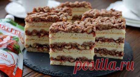 Вкуснейший и красивейший торт-пляцок с клубничным джемом

Торт-пляцок отличается особенным богатым вкусом, очень красивым и интересным срезом и большим весом.Обычно пляцки не украшают как обычный торт.При подаче нарезают небольшими кусочками в виде прямоугольников,ромбов,квадратов.


ИНГРЕДИЕНТЫ
тесто:мука 500 г
сахарная пудра 200 г
яйцо 1 шт.
сметана 100 кг
какао-порошок 20 г
сахар ванильный 8 г
разрыхлитель для теста 10 г
прослойка: орехи грецкие 250 г
джем густой 200 г
...
