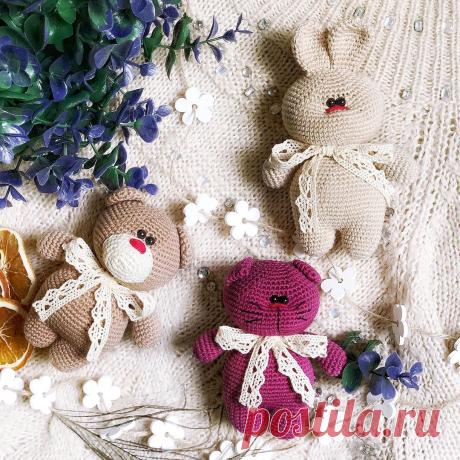 PDF Зайка Зефирка крючком. FREE crochet pattern; Аmigurumi doll patterns. Амигуруми схемы и описания на русском. Вязаные игрушки и поделки своими руками #amimore - Заяц, зайчик, зайка, кролик, rabbit, hare, bunny, liebre, conejito, coelhinho, lebre, lièvre, lapin hase, zając. Amigurumi doll pattern free; amigurumi patterns; amigurumi crochet; amigurumi crochet patterns; amigurumi patterns free; amigurumi today.