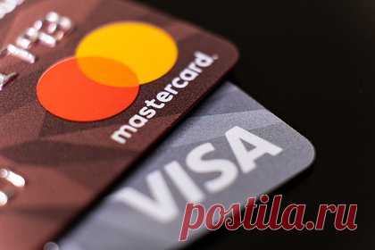 В России пообещали установить разумный срок для замены Visa и Mastercard