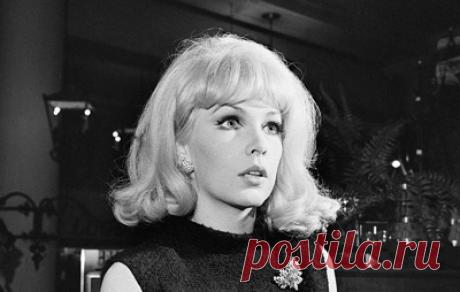 Умерла актриса Стелла Стивенс. По словам сына, у нее была болезнь Альцгеймера
