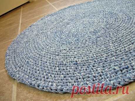 Как связать крючком коврик из пряжи для ванной и туалета: инструкция как сделать, видео и фото