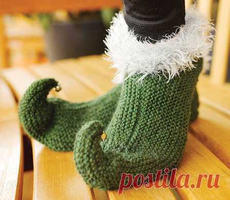 Knitted Elf Slippers - Craftfoxes