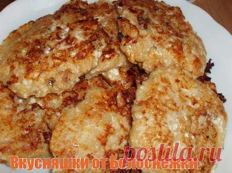 Сырники с овсянкой,яблоками и орехами.