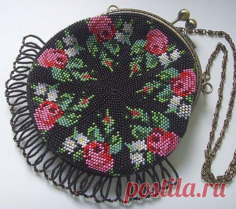 Бисерные сумочки от Luchs. Схемы плетения
