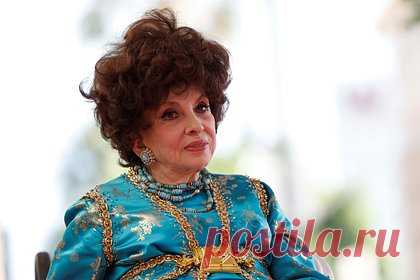 95-летнюю звезду фильма «Фанфан-Тюльпан» госпитализировали с переломом бедра. 95-летняя итальянская актриса и звезда фильмов «Фанфан-Тюльпан» и «Собор Парижской Богоматери» Джина Лоллобриджида попала в больницу после того, как сломала бедро. Перелом со смещением артистка получила в результате падения. Сообщается, что состояние здоровья звезды не вызывает опасения врачей.