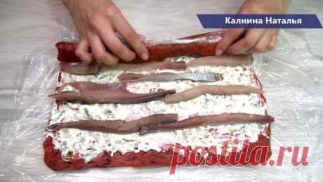 Ххоть 2 порции делай все равно не хватит. ПРОВЕРЕНО! Очень вкусный закусочный рулет.