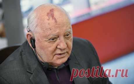 Горбачев рассказал, как можно было сохранить СССР. СССР можно было сохранить даже после августовского путча 1991 года с помощью образования Союза Суверенных Государств, заявил ТАСС первый президент Советского Союза Михаил Горбачев.
