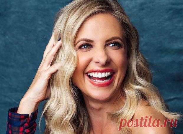 Шеннен Доэрти и Сара Мишель Геллар: забавное видео актрис развеселило фанатов