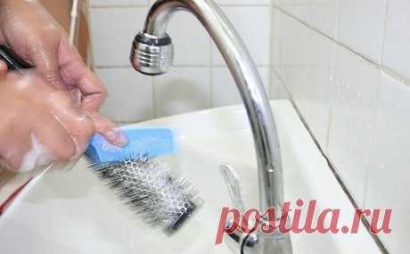 Как почистить расчески в домашних условиях