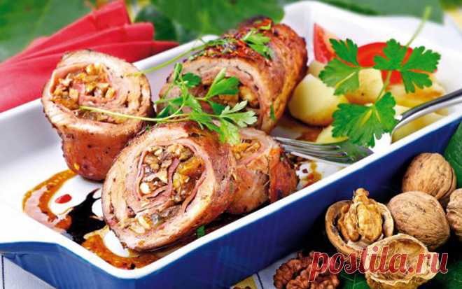 Мясной рулет с грецкими орехами