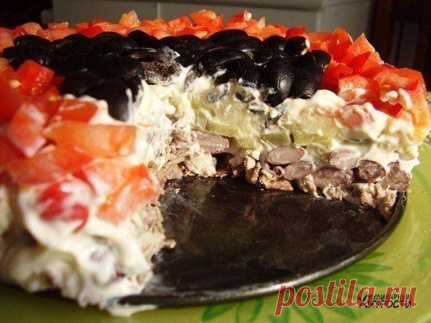 Кулинария >САЛАТ "КОВАРСТВО И ЛЮБОВЬ"