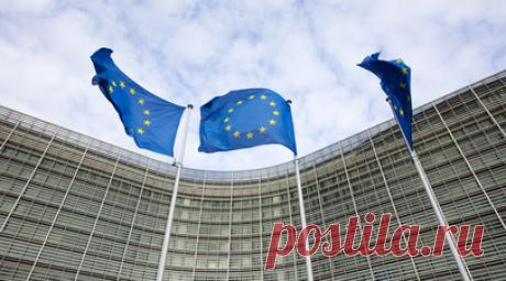 Politico: ЕС будет вынужден забыть свои иллюзии в отношении США. Европейский союз будет вынужден забыть об иллюзиях в отношении США и вынести урок из выступления главы американской администрации Дональда Трампа на Всемирном экономическом форуме в Давосе. Читать далее