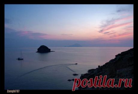 Salina: through the new day. Aeolian Islands, #Sicily | Northern coast of Sicily