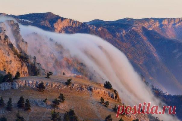 "Водопад из облаков", гора Ай-Петри, Крым