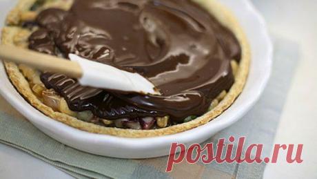 Фото рецепт шоколадного пирога с сухофруктами | Готовим дома