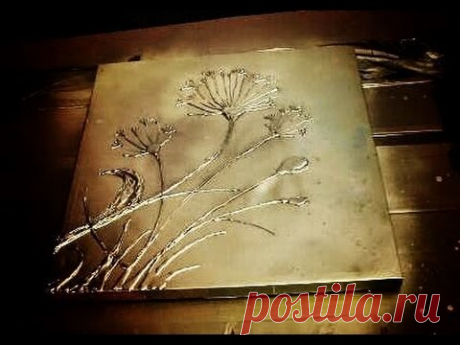 How to make 3D TEXTURED FLOWERS on a Painting with HOT GLUE - YouTube