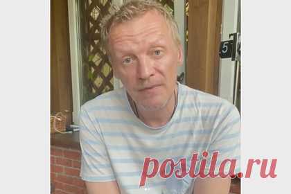 Алексей Серебряков попросил поклонников о помощи. Российский актер Алексей Серебряков записал видеообращение к поклонникам, рассказав, что некто завел страницу в Instagram от его имени и активно общается через с нее с поклонниками и коллегами артиста. При этом самого Серебрякова нет в одной из соцсетей. Актер попросил массово пожаловаться на фейк.