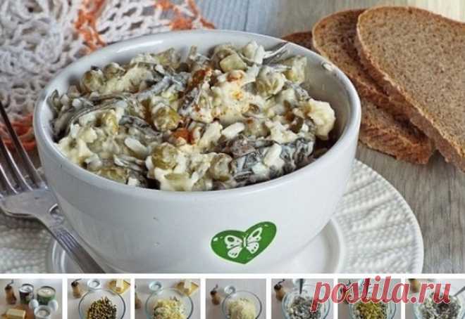 Салат из морской капусты с зеленым горошком и сыром