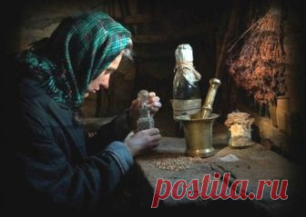 СОВЕТЫ ЗНАХАРЕЙ

Беременная женщина не должна задувать свечу, иначе жизнь ребенка будет короткой. 
* * * 
Кто прикурит от церковной свечи, тот не жилец. 
* * * 
Кто станцует под колокольный звон, тот со временем останется без ног. 
* * * 
Переступивший через конский навоз всю жизнь будет трудиться, а денег не будет. 
* * * 
Кто поест сидя на грядке, заболеет нутром. 
* * * 
Если у кого огород «испорчен» и ничего не растет, наденьте ту вещь, в которой отстояли Пасхальную ил...