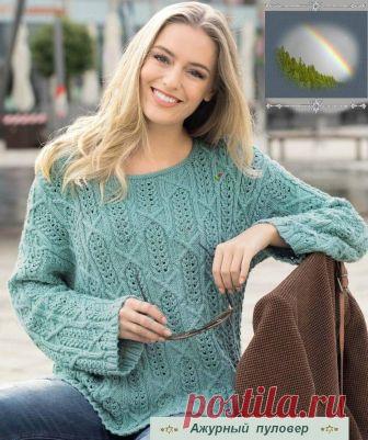 Пуловер мятного цвета спицами.