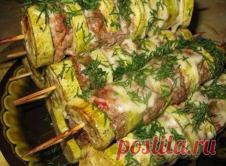 Шашлык из Кабачков с фаршем...