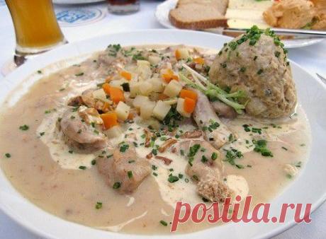 Телятина с овощами под сметанным соусом / Простые рецепты