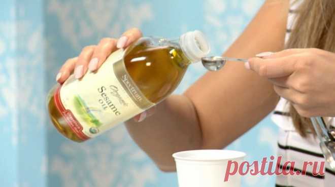 Попрощайтесь с неприятным запахом изо рта зубным налетом зубным камнем и убейте болезнетворные бактерии во рту благодаря всего одному ингредиенту Древняя стоматологическая техника





Полоскание маслом или «кавала», или «гандуша», как известно, в медицине Аюрведа, древняя стоматологическая техника, которая включает в себя полоскание одной стол…