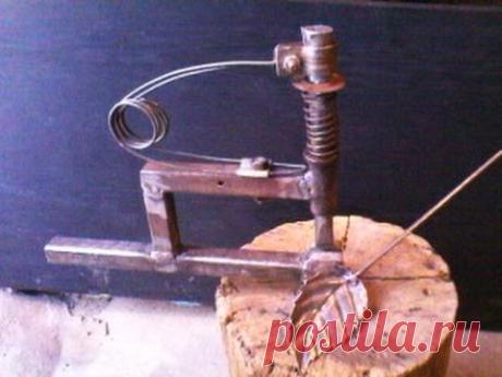 Приспособление для ковки и формировки лепестков розы на холодную. - YouTube