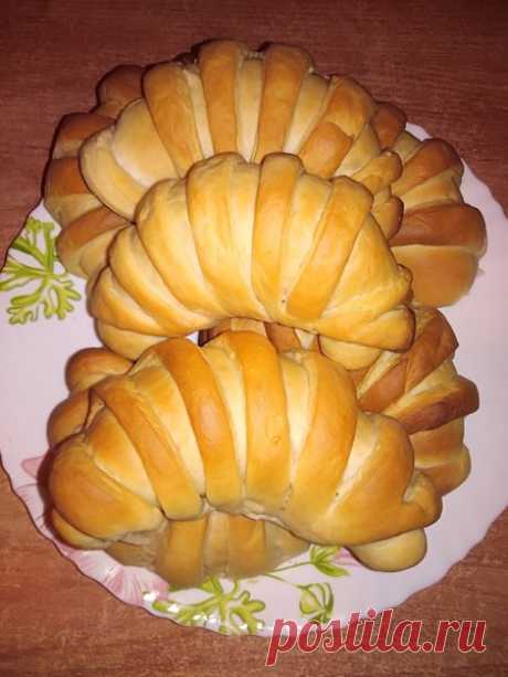 Рогалики с морковью и изюмом
