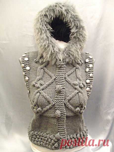 Handmade knit Gorgeus grey waistcoat with hood
