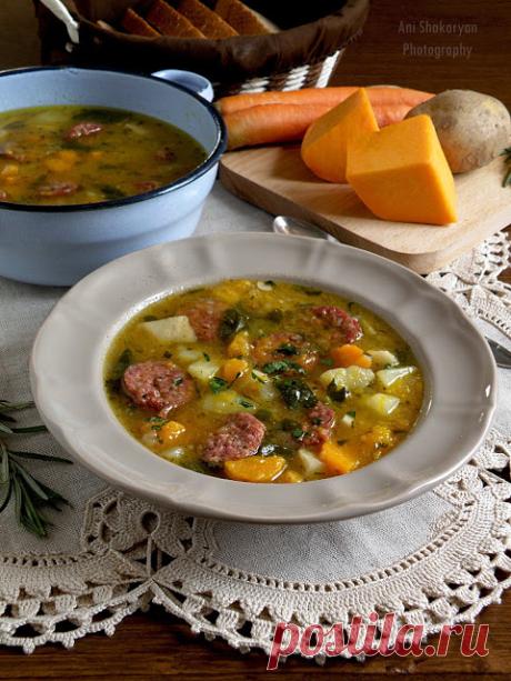Вкуснотека: Есенна яхния с наденички