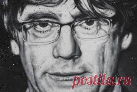 Экс-глава правительства Каталонии Пучдемон задержан на Сардинии Бывший глава правительства Каталонии Карлес Пучдемон был задержан на итальянском острове Сардиния по постановлению Верховного суда Испании. Об этом 23 сентября сообщает издание El Confidencial
Экс-глава Каталонии был арестован во исполнение европейского ордера, изданного в октябре 2019 года судьей ВС Пабло Льяреной. Пучдемону выдвинуты обвинения в подстрекательстве к мятежу и в растрате