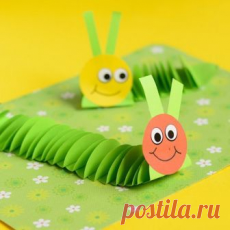Гусеница из цветной бумаги — Поделки с детьми