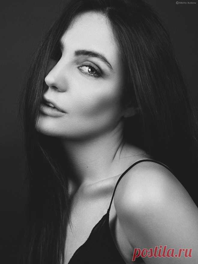 Фото и рисунки, арт и креативная реклама